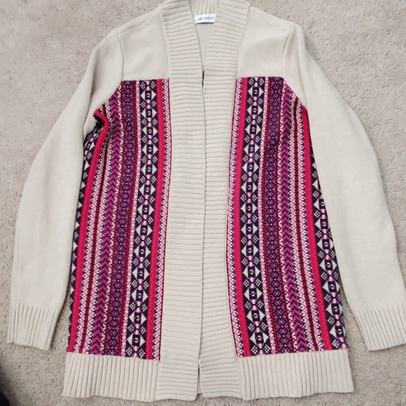 Liz Claiborne - Picture 3 of 3